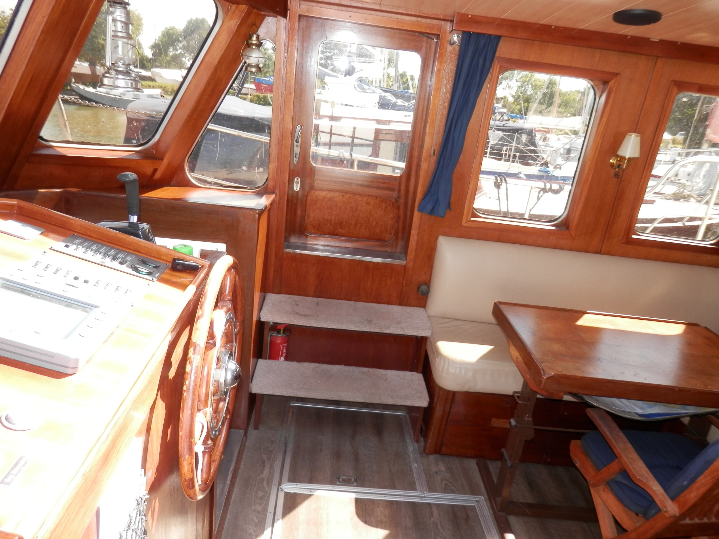 foto: 81 MOTORSAILER Kallipygos 10.00