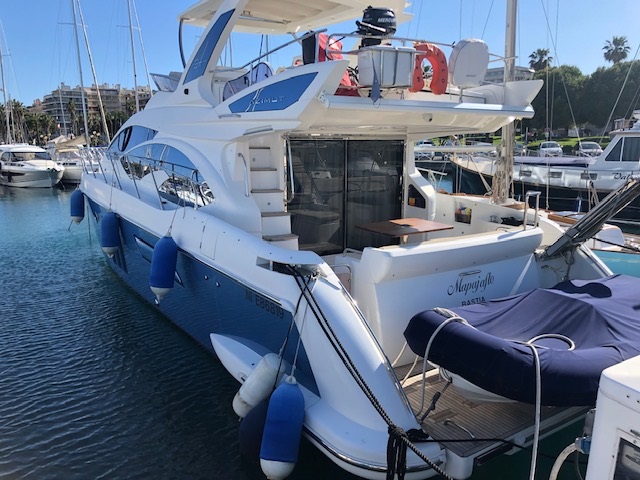 foto: 26 Azimut  54 Fly