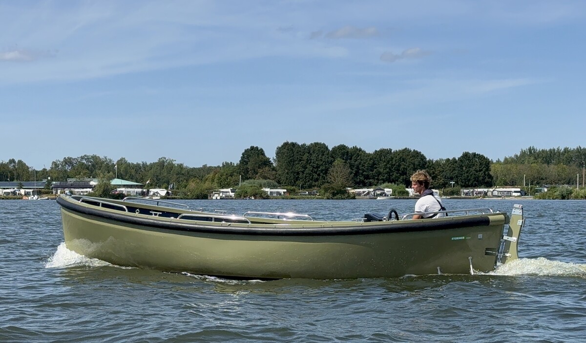 foto: 16 Stormer E-Lifeboat 75