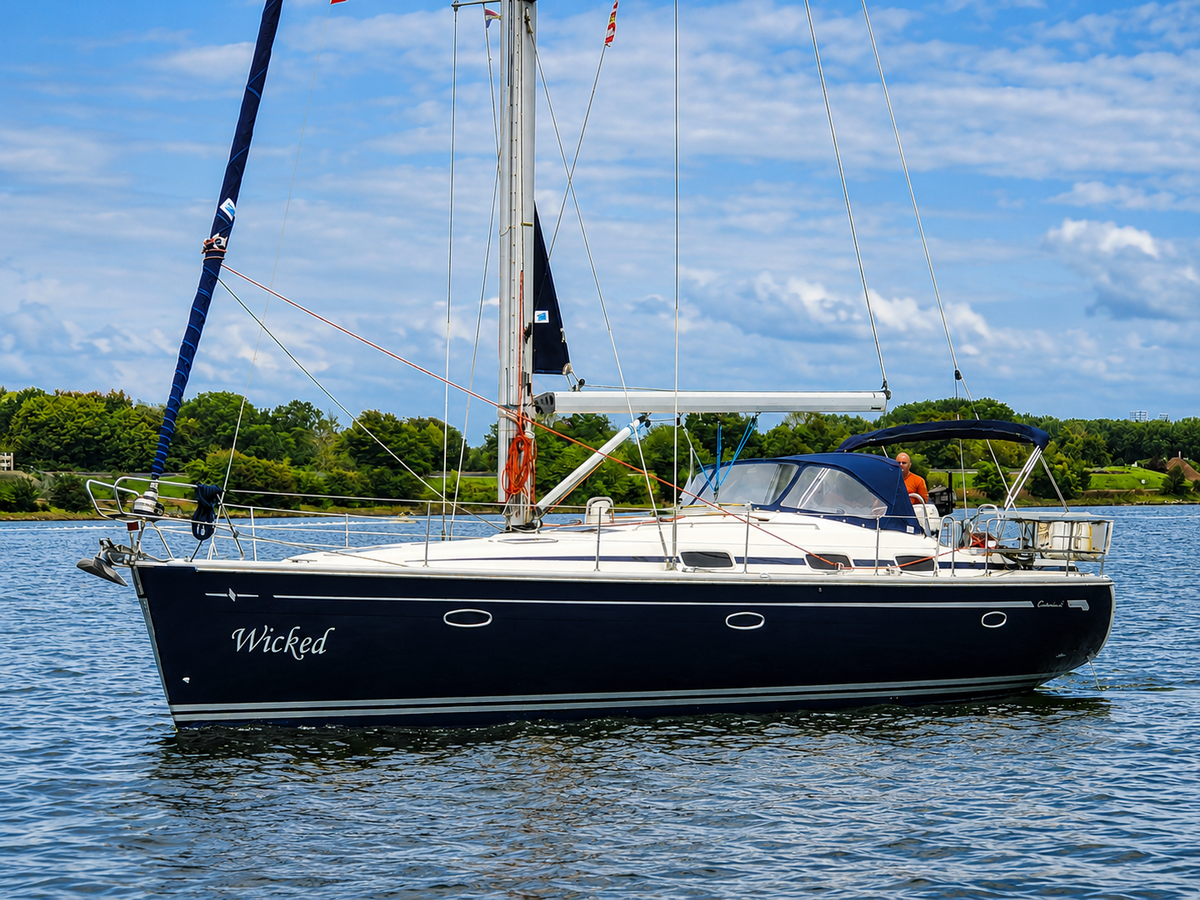 foto: 30 Bavaria 42-3 Custom Line