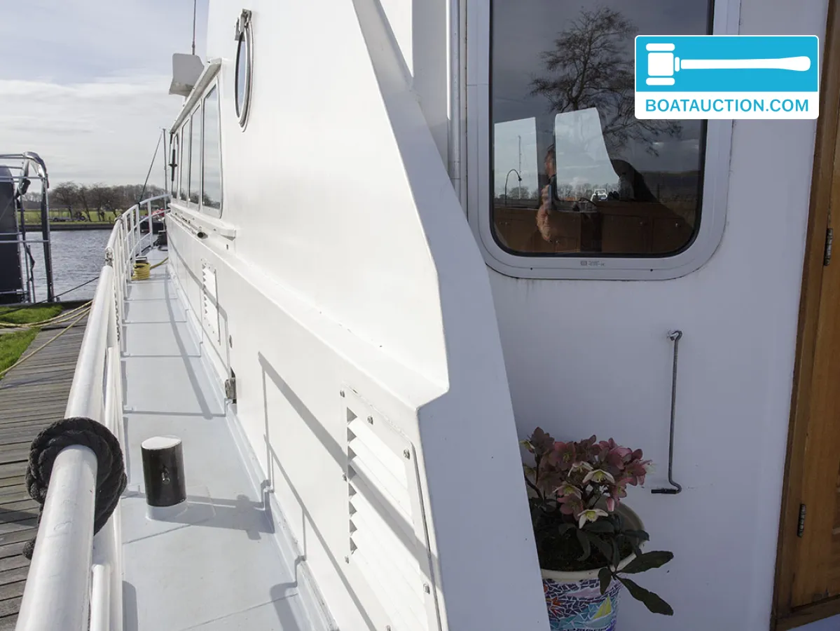 foto: 55 Bateau de patrouille 2300