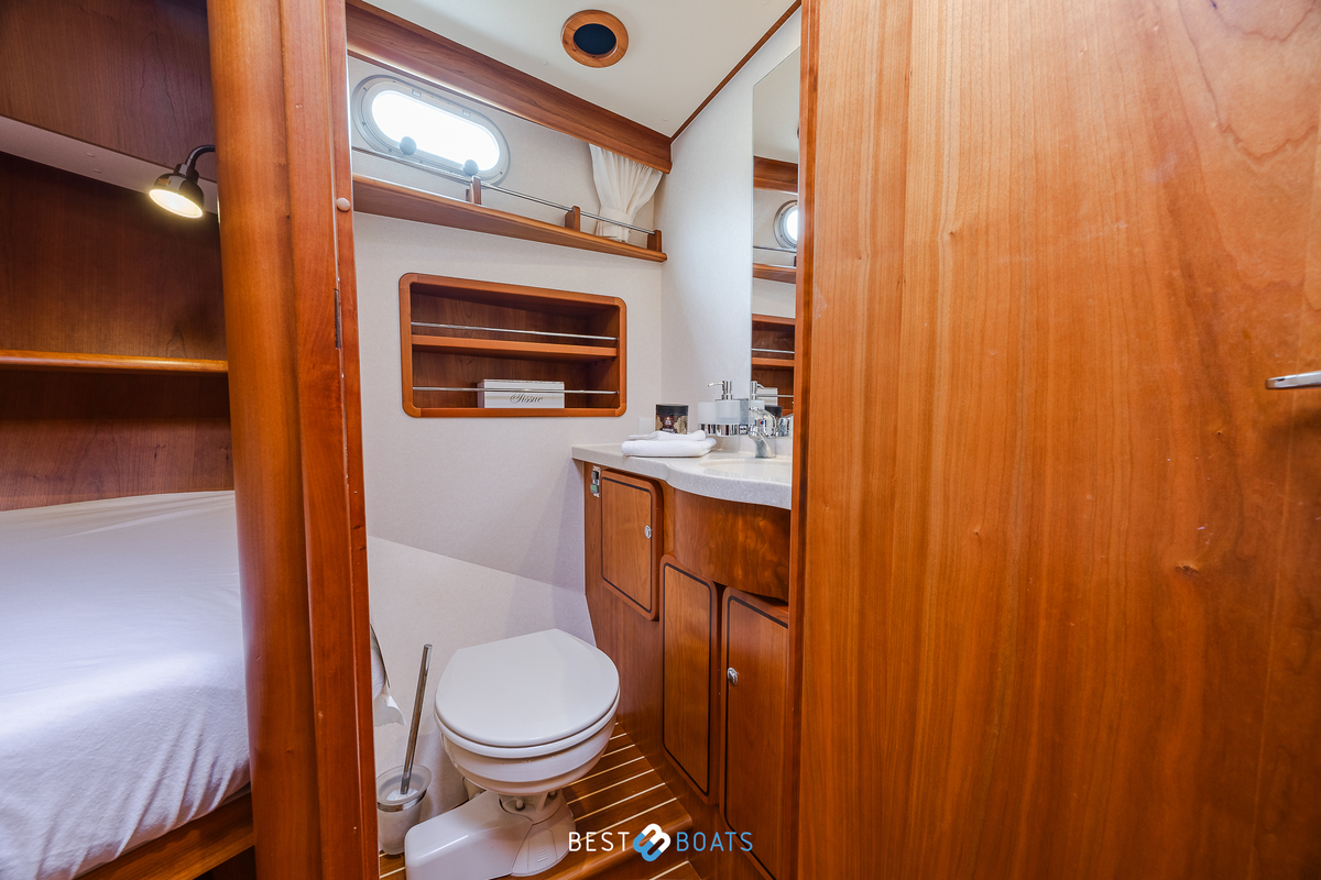 foto: 39 Linssen Grand Sturdy 430 AC MKII Diamond