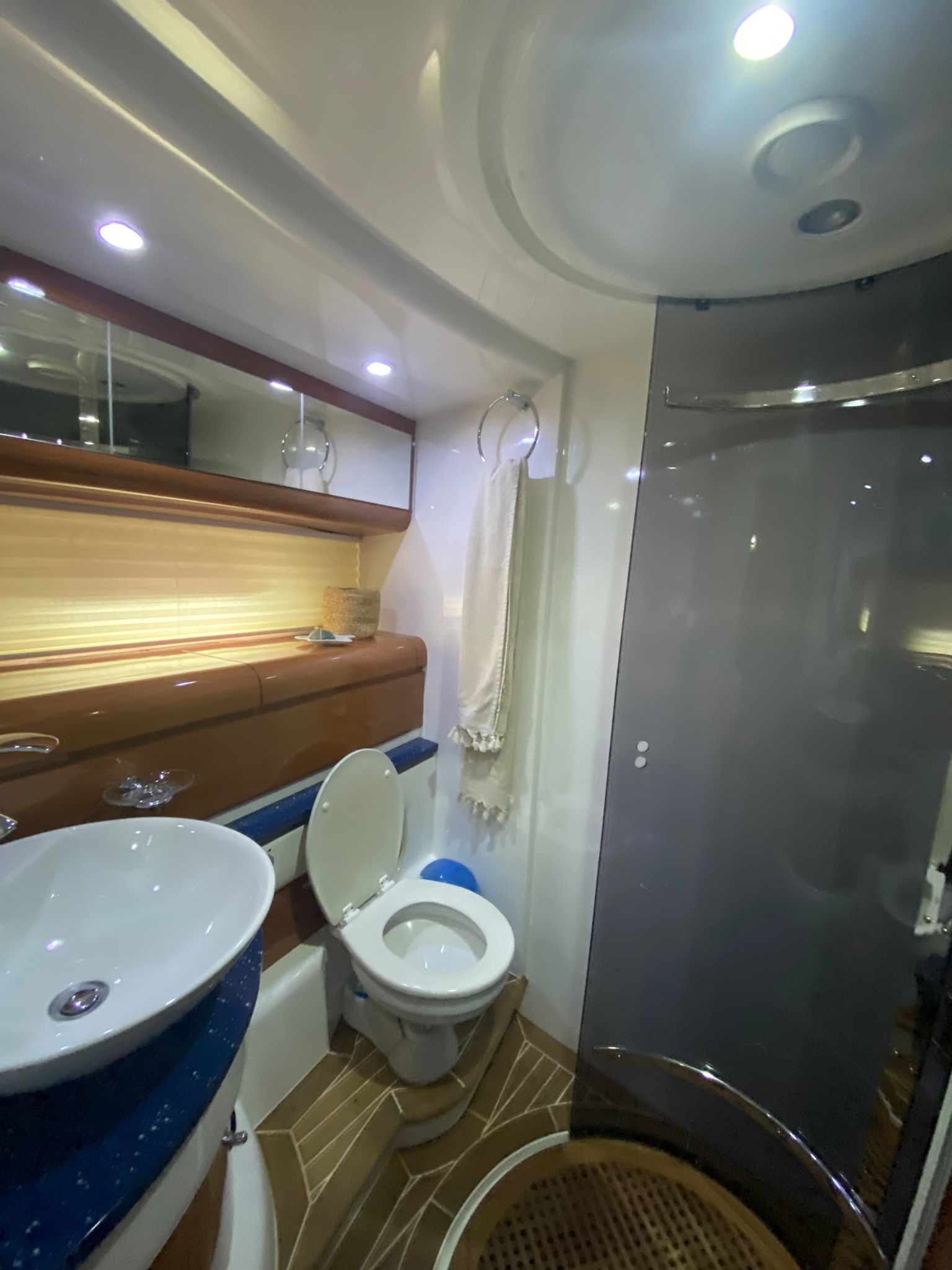 foto: 18 Sealine T52