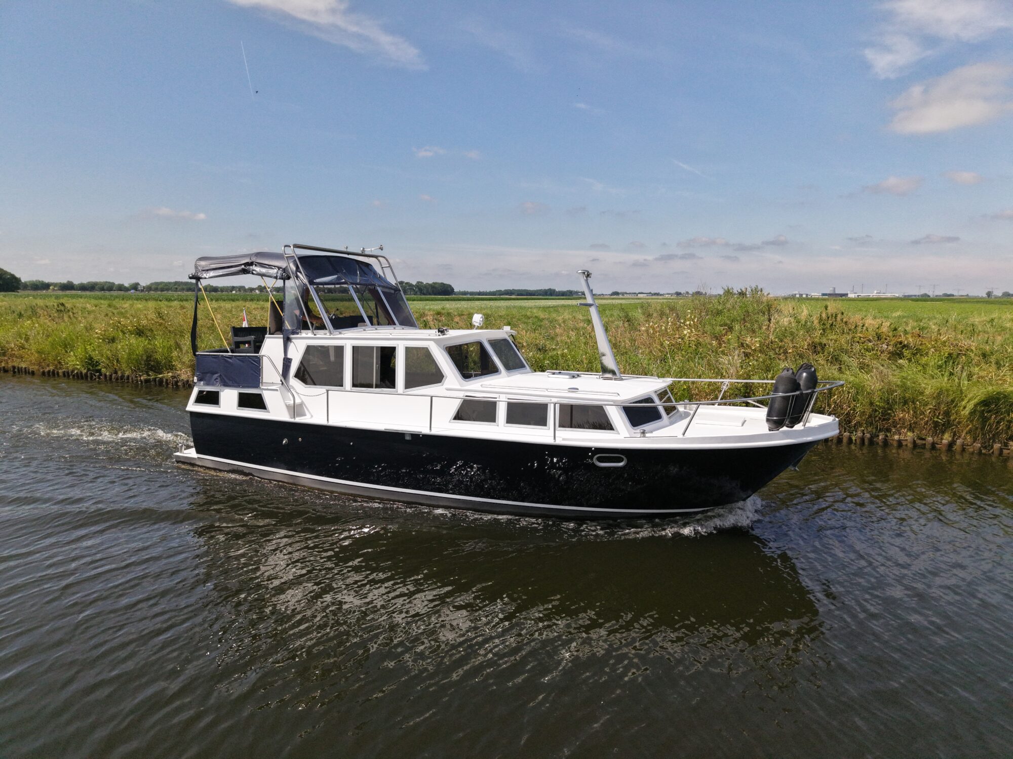 foto: 24 Vechtkruiser Vechtkruiser 10.50 AK Cabrio
