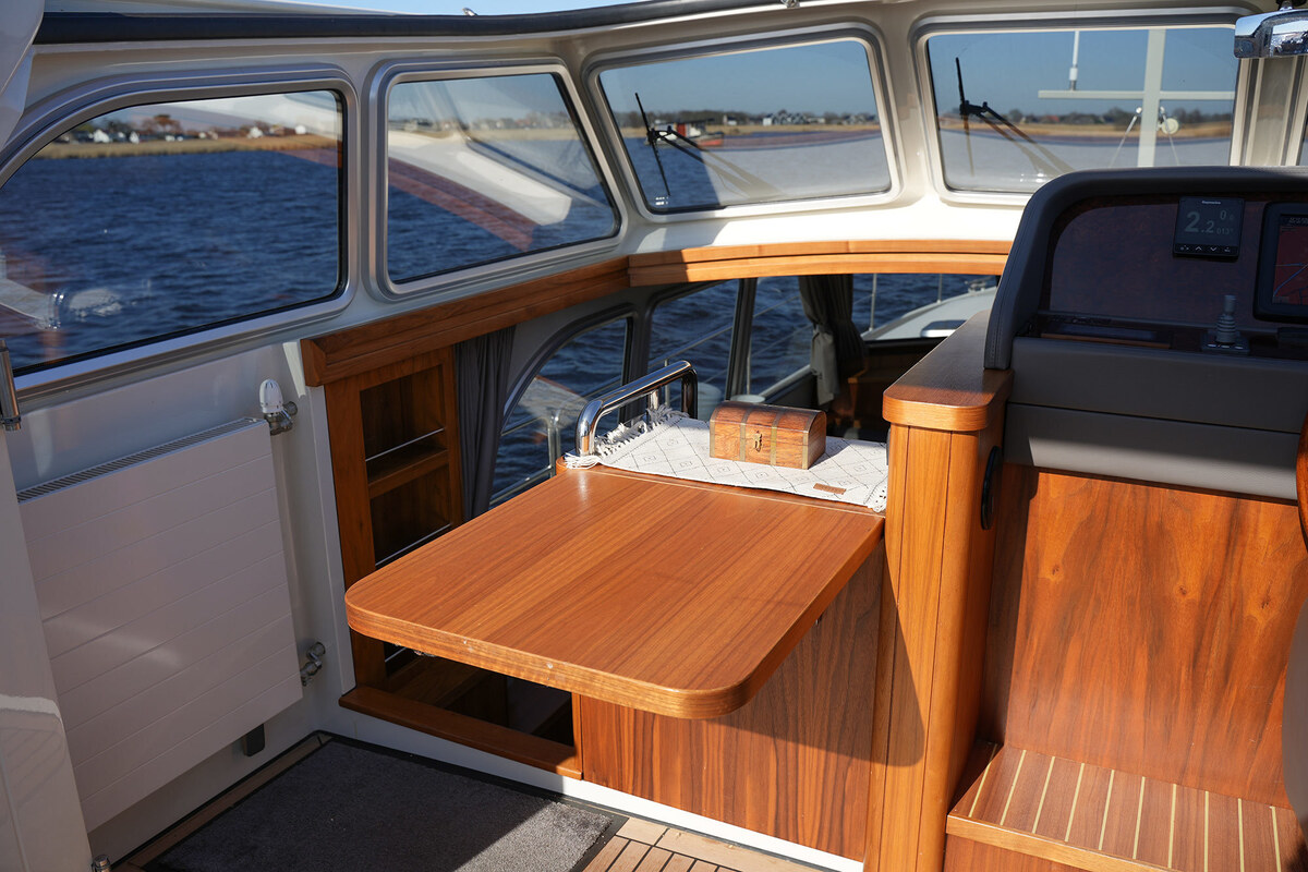 foto: 43 Linssen Grand Sturdy 410 AC Variotop met stabilisator