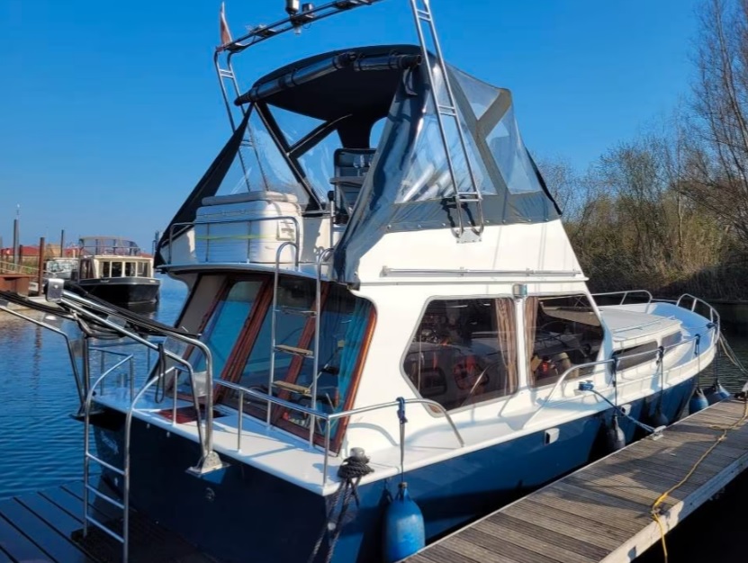 foto: 4 Valkkruiser 960 Fly