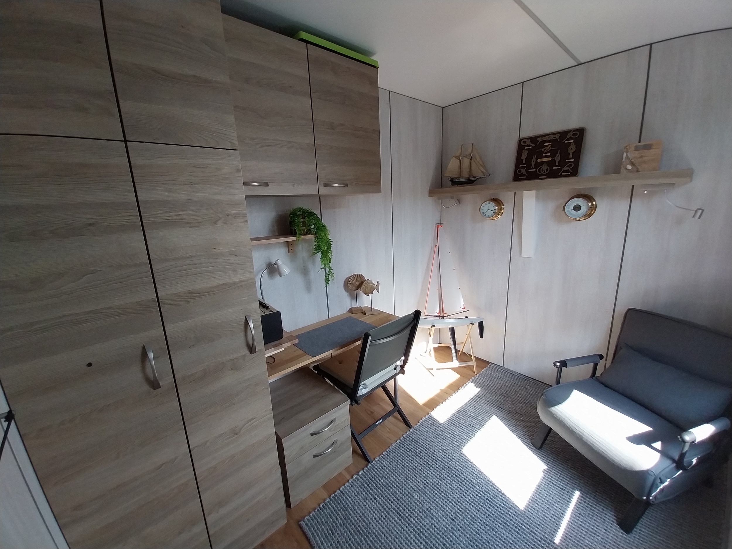 foto: 18 HT4 Houseboat Lelystad Ligplaats