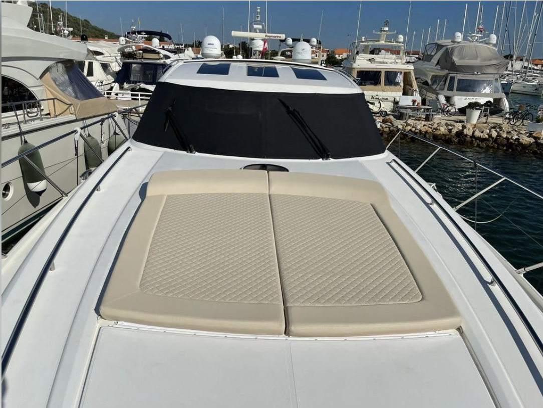 foto: 13 Princess V 58 HT