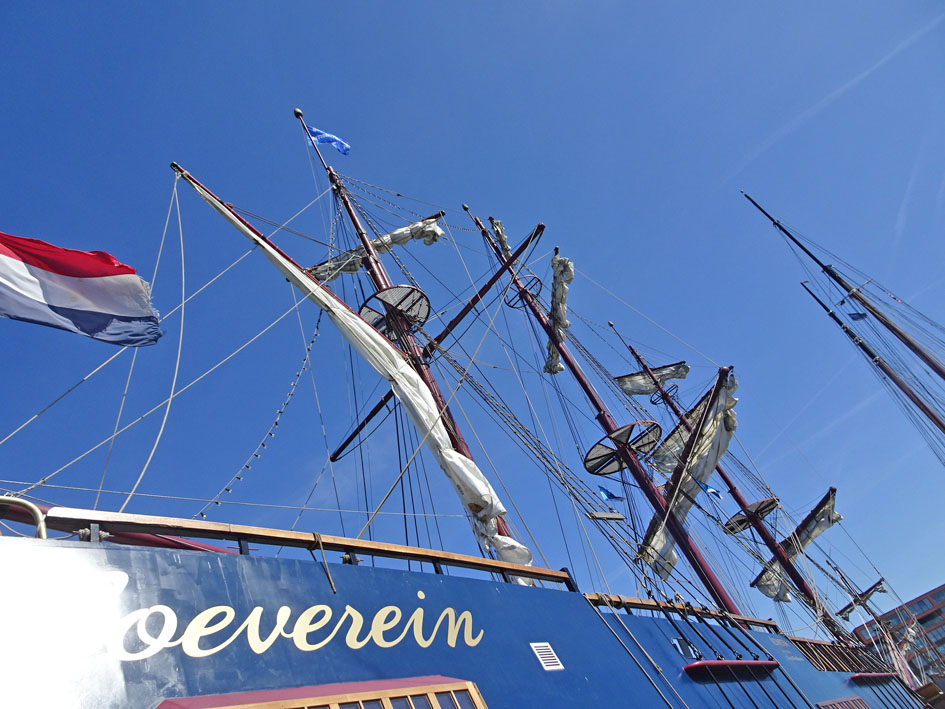 foto: 50 3 mast Charterschip / Evenementenboot 44 nachtgasten, 150 daggasten