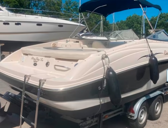 foto: 4  Rinker Captiva 232  Captiva 232