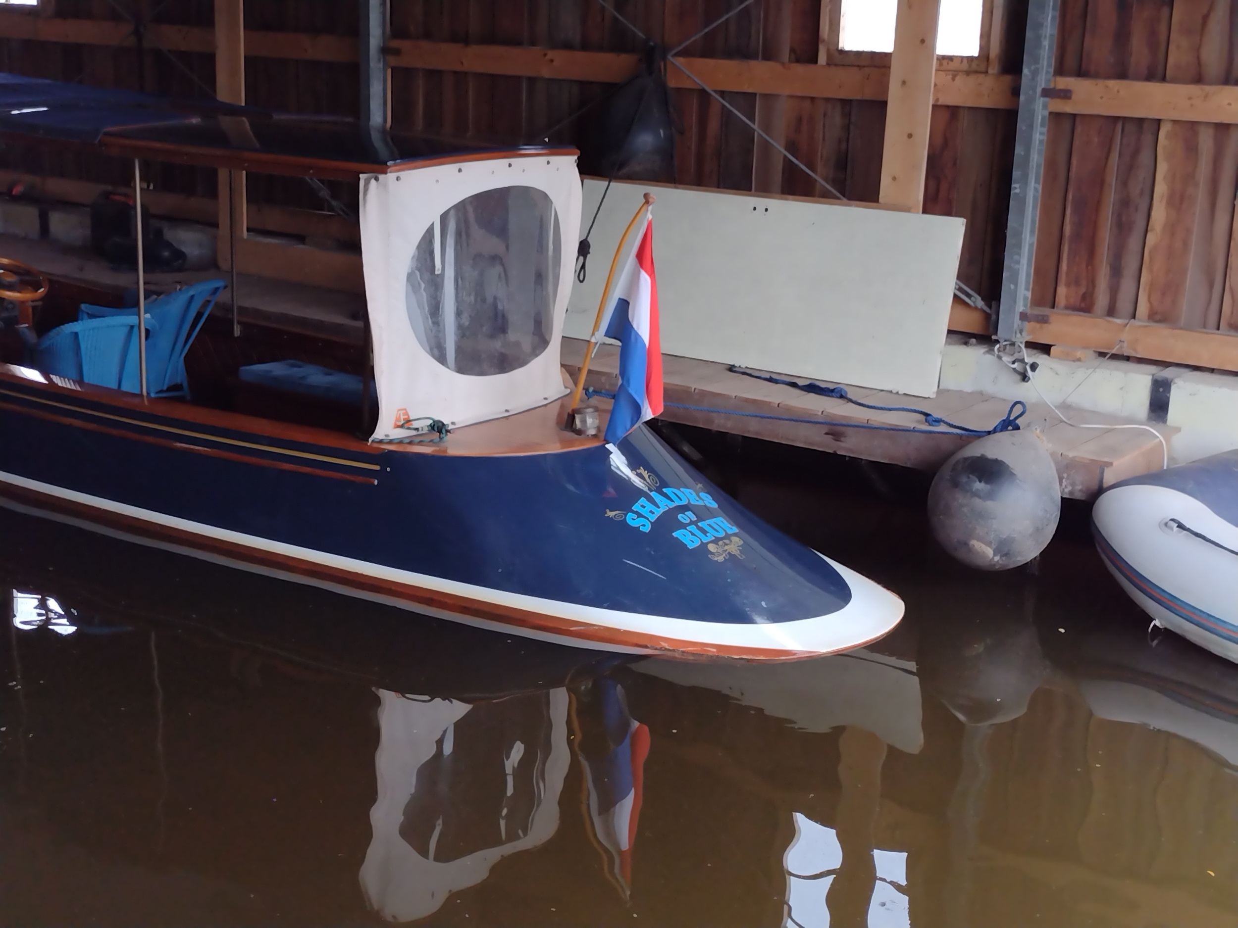 foto: 21 Custom Notarisboot Thames Beavertail 9.65