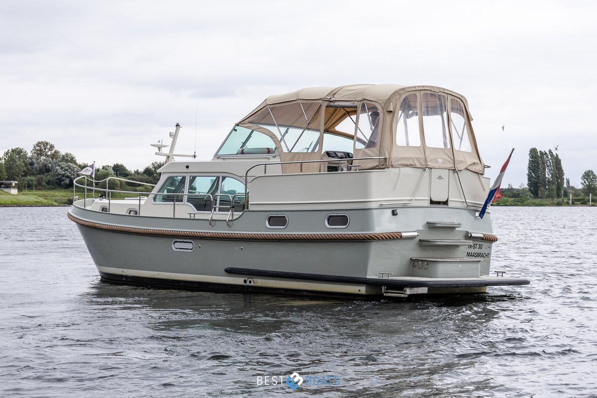 foto: 33 Linssen Grand Sturdy 35.0 AC INTERO