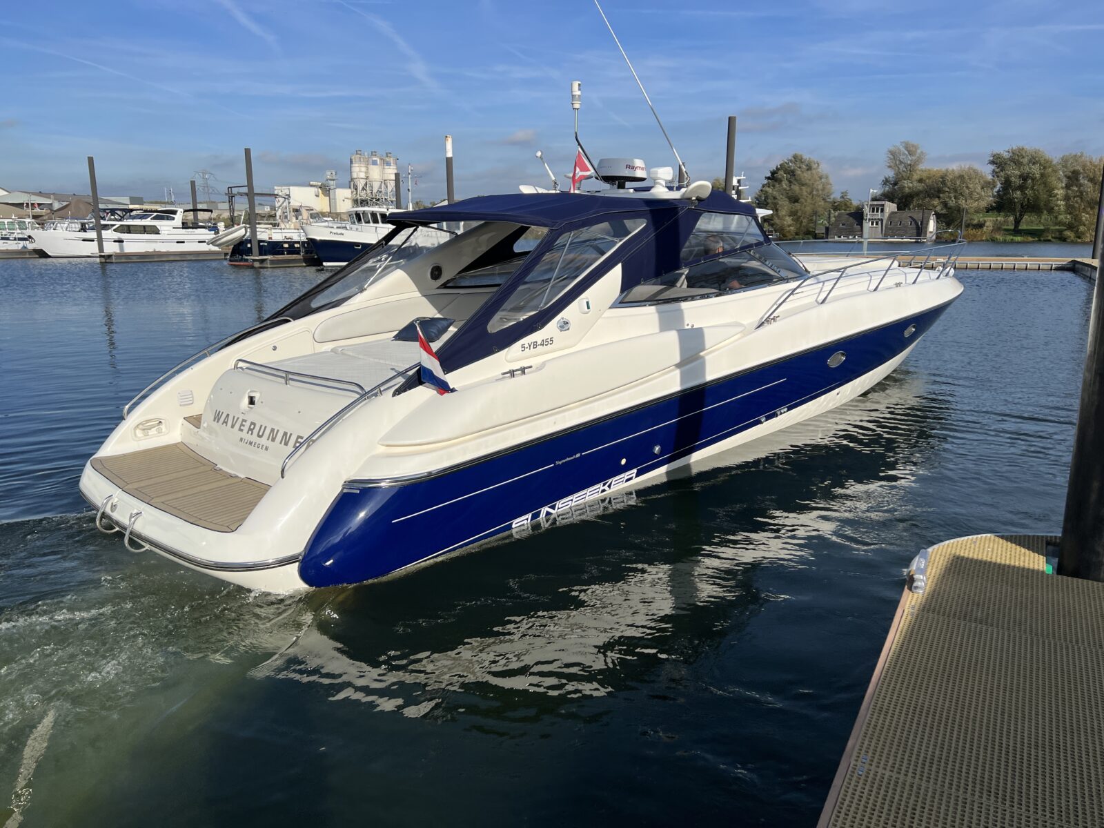 foto: 64 Sunseeker Sunseeker Superhawk 48 Cabrio