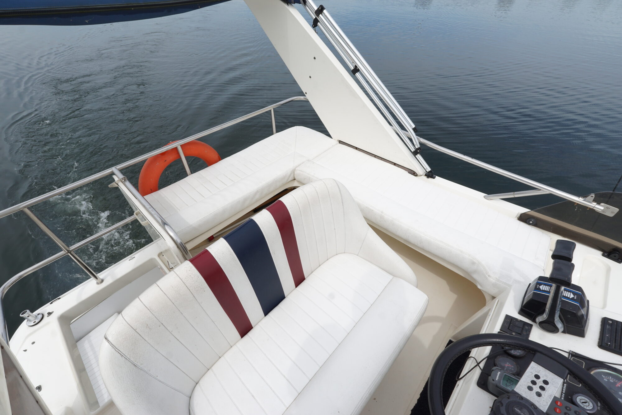 foto: 27 Fairline Fairline Corniche 31 Flybridge