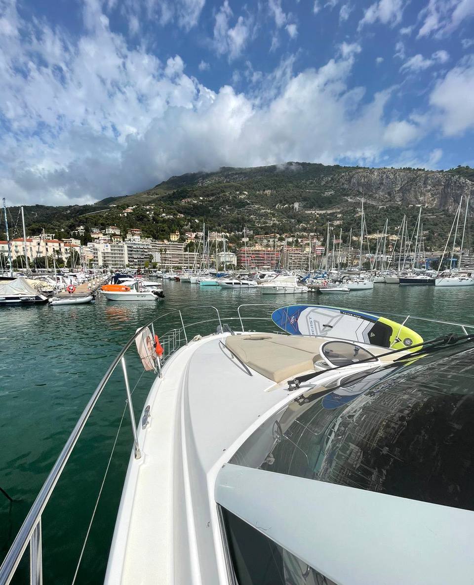 foto: 18 Prestige 50 fly