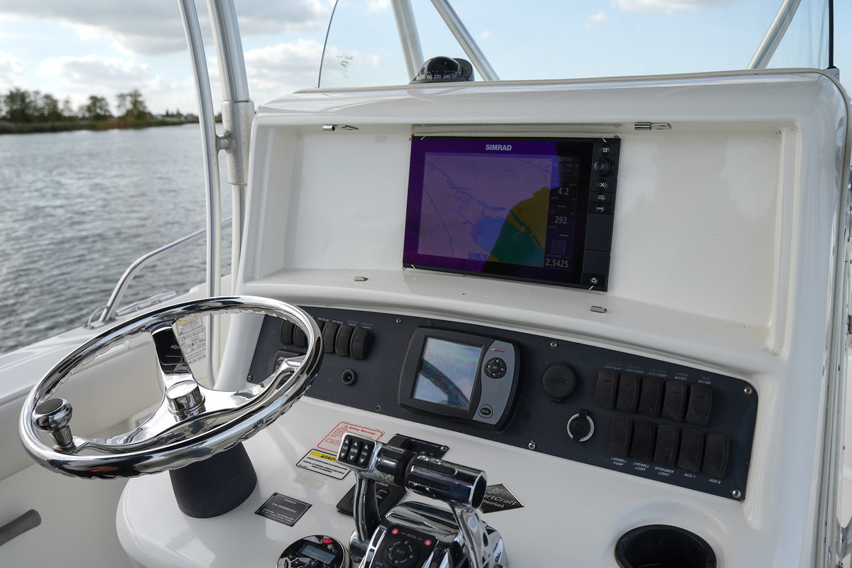 foto: 29 Boston Whaler 270 Outrage