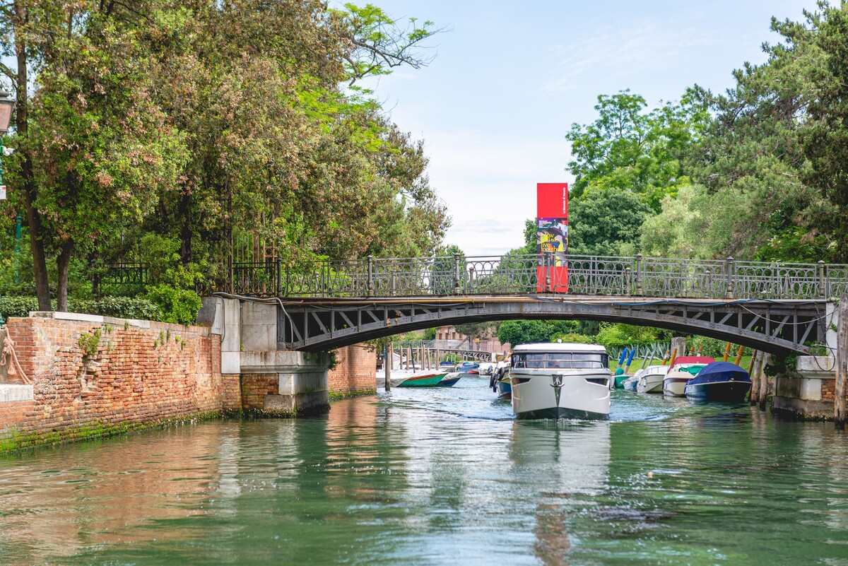 foto: 29 Alfastreet Marine 23 Cabin Evolution - Inboard Series