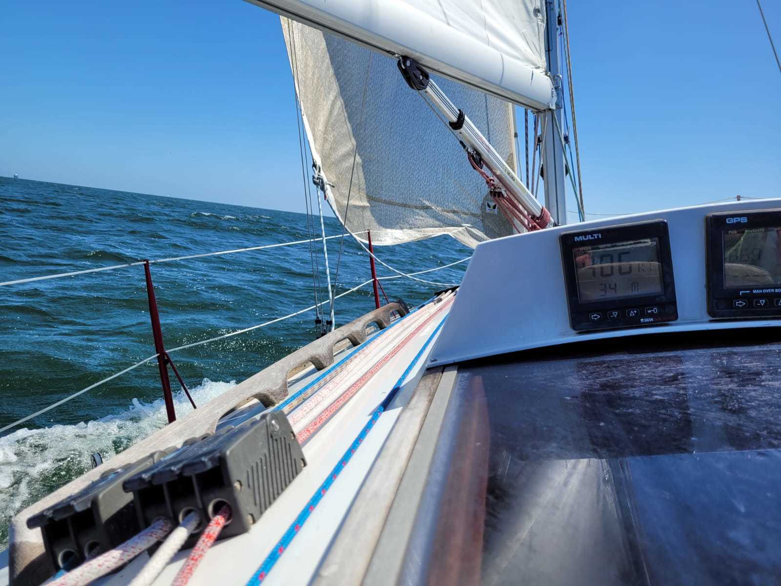 foto: 14 FF Boats FF 30 S