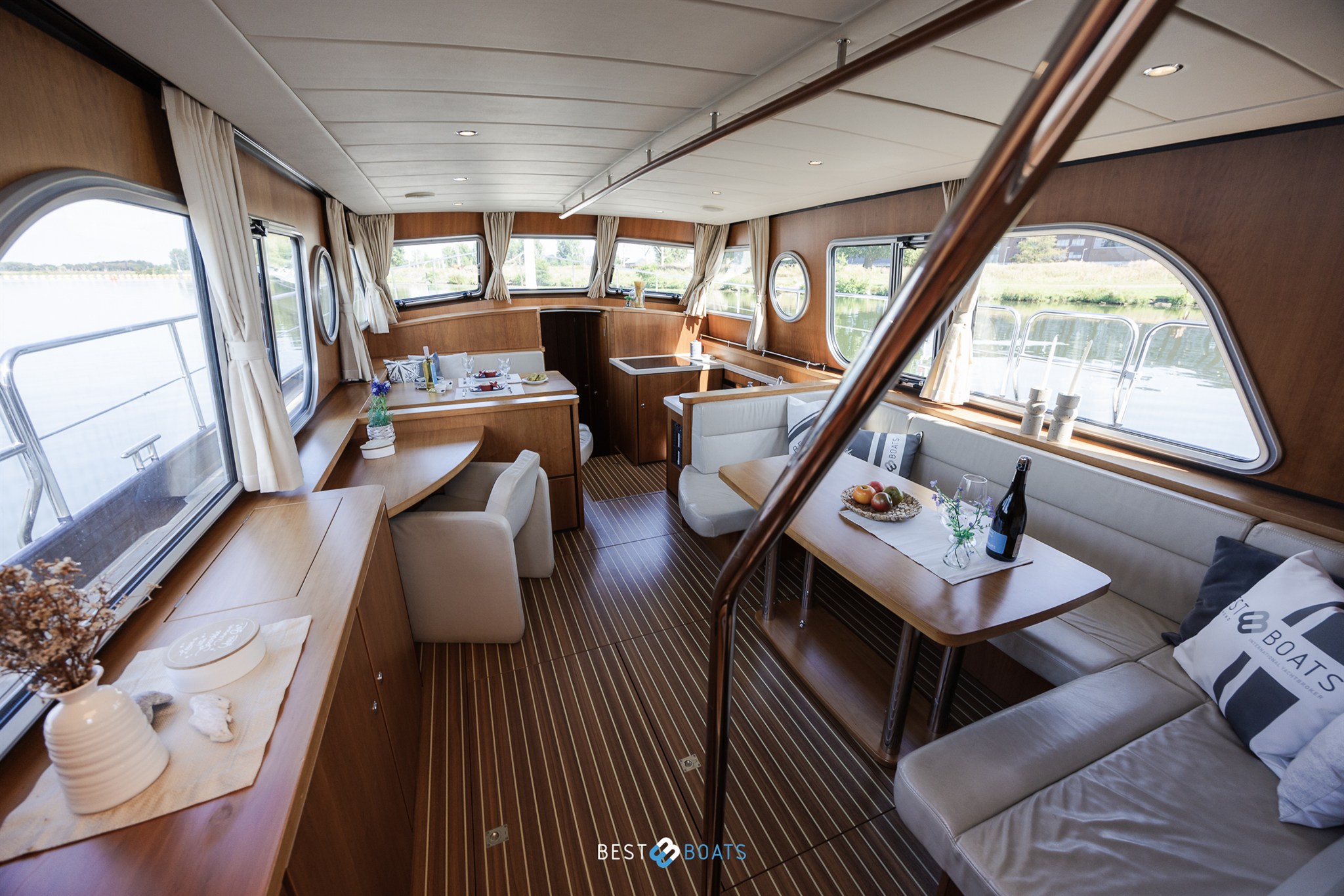 foto: 29 Linssen Grand Sturdy 43.9 AC