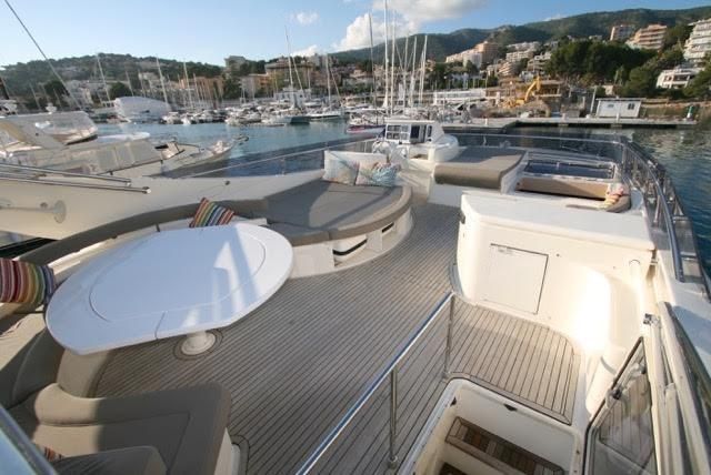 foto: 26 Ferretti  760