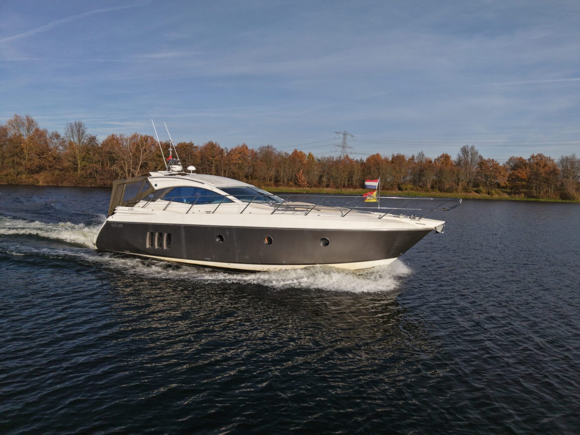 foto: 114 Sessa Sessa C46 HT IPS