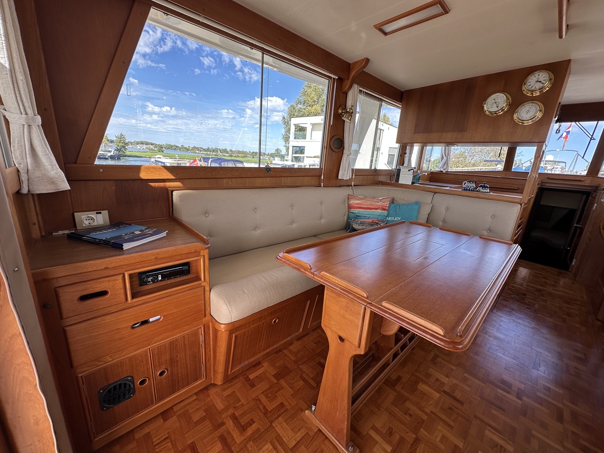 foto: 27 Grand Banks 42 europa