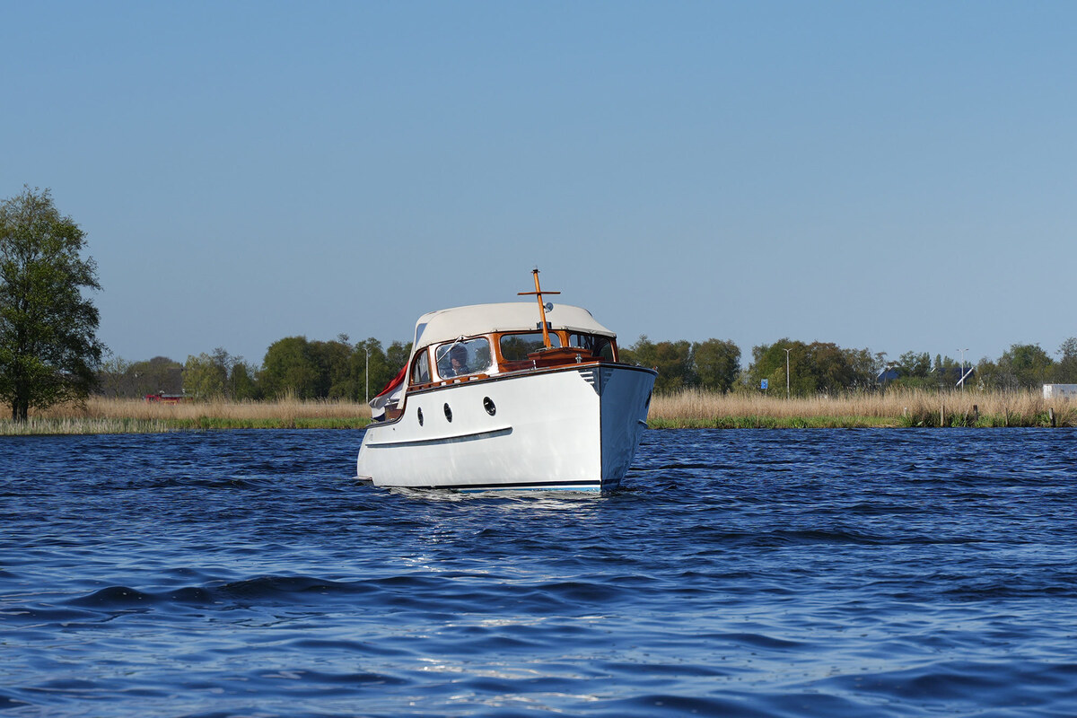 foto: 34 Rapsody 29 OC-F Oyster White Limited Edition