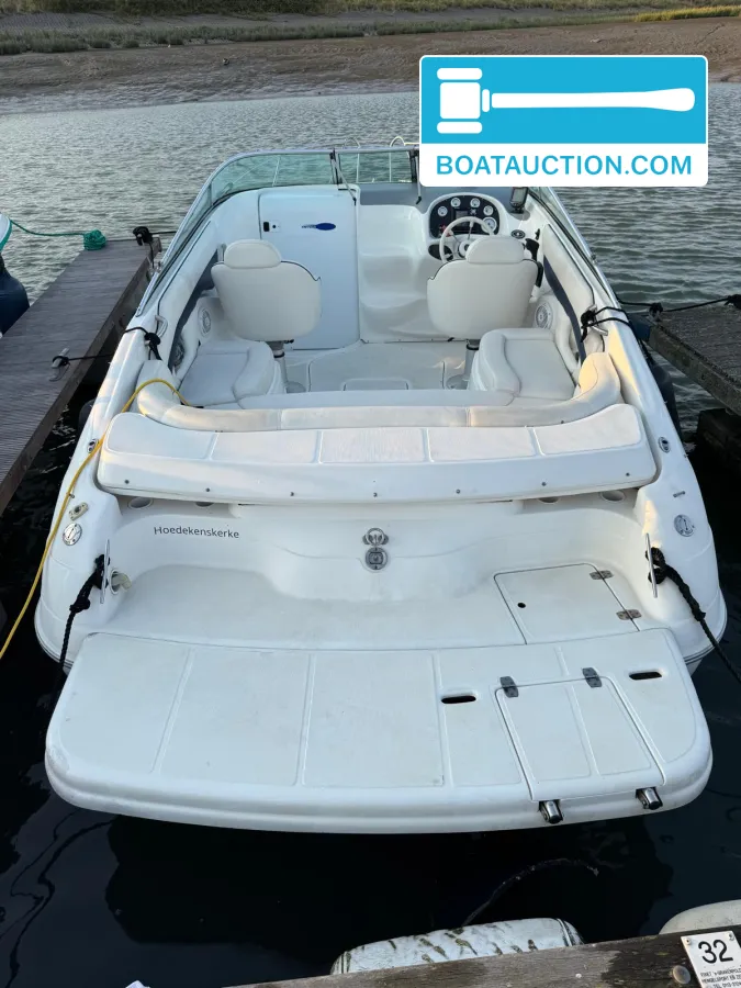 foto: 16 Triton 225 Cuddy