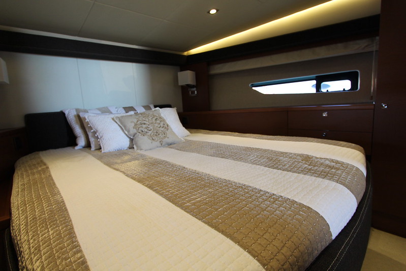 foto: 25 Prestige 620 S