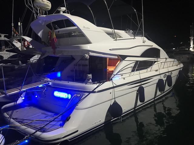 foto: 14 Fairline Phantom 50