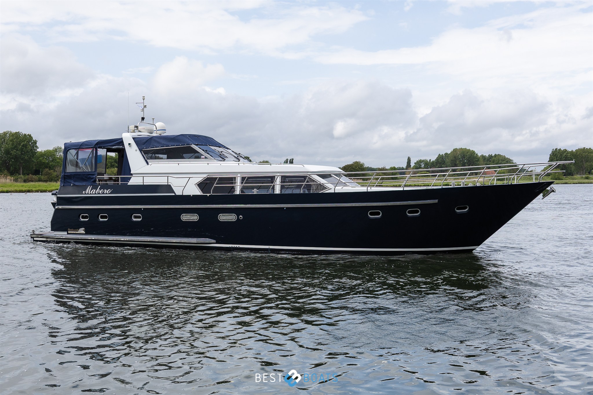 hoofdfoto: 1 Wim Van Der Valk Continental 1700
