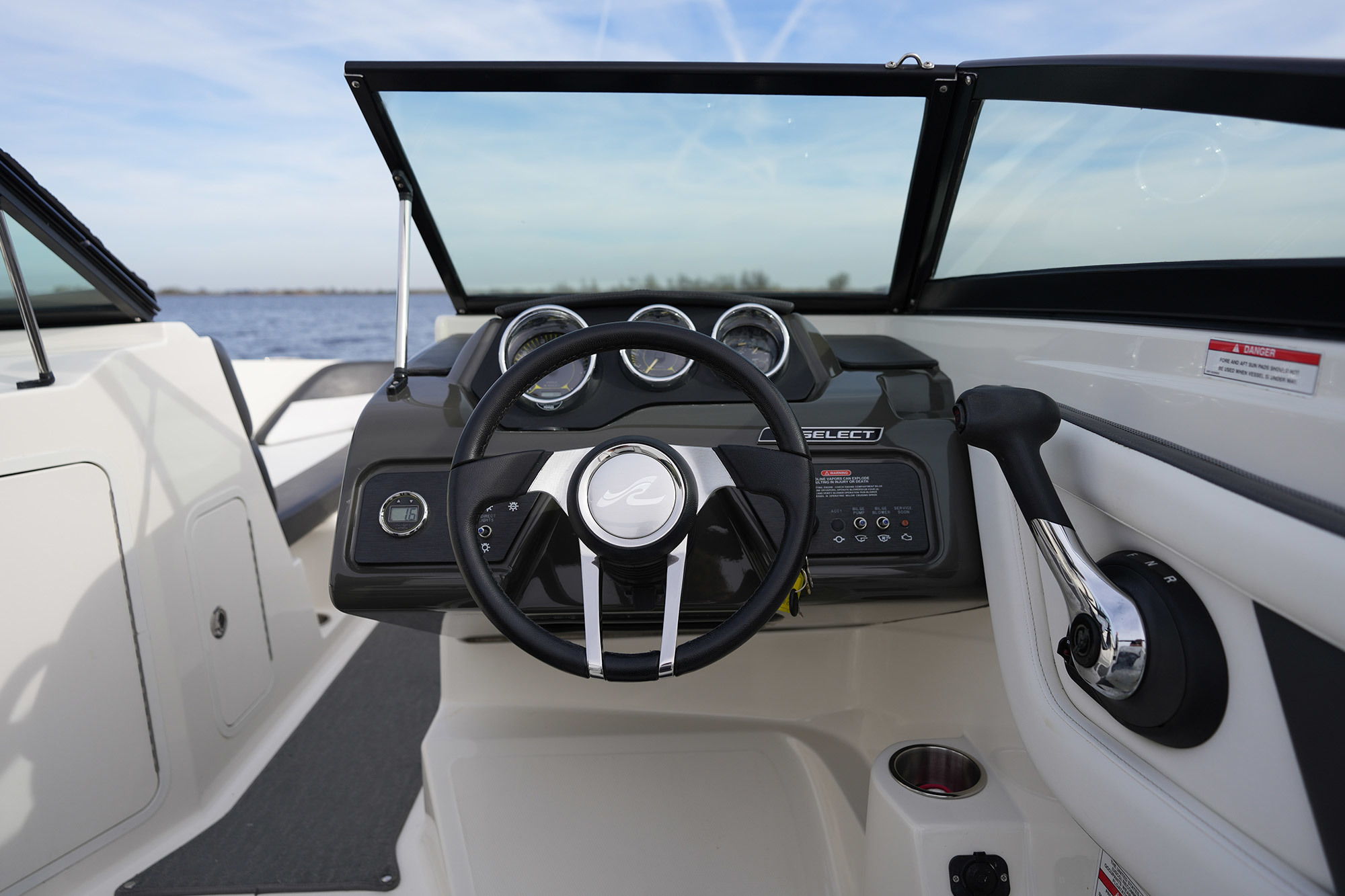 foto: 19 Sea Ray 19 SPX