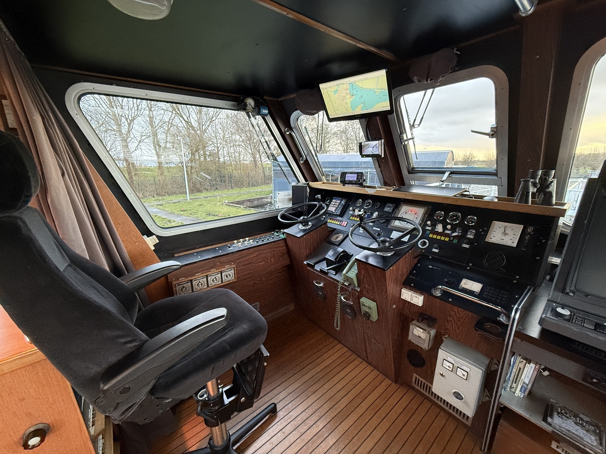 foto: 27 Ex-Patrouille Vaartuig Varend Woonschip