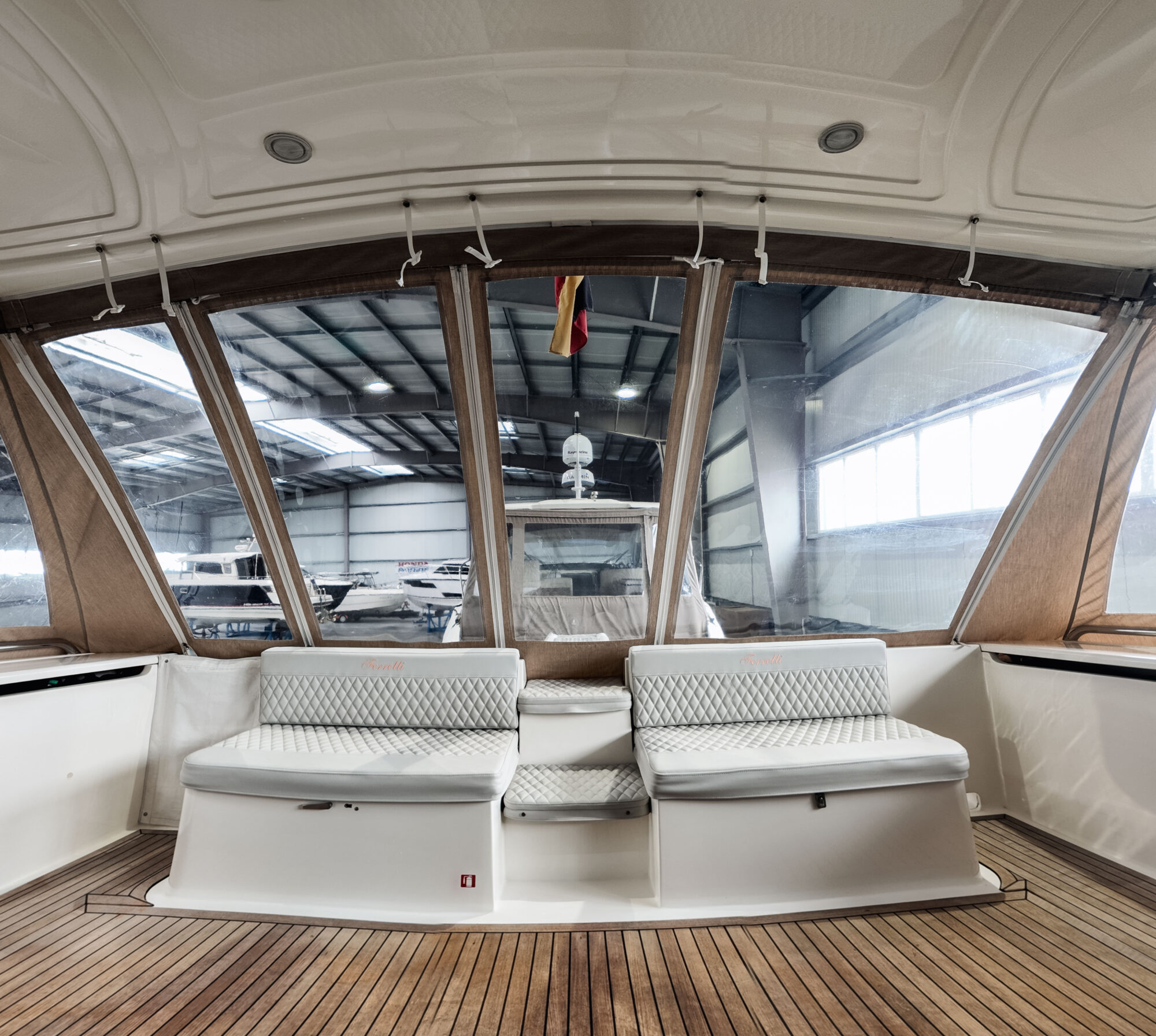 foto: 34 Ferretti Ferretti 500 Elite Flybridge