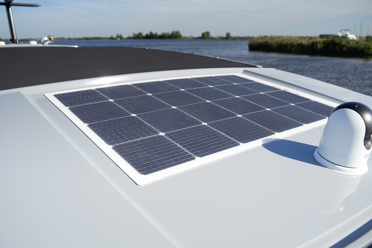 foto: 73 Axopar  37 XC Cross Cabin Mediterrana Edition