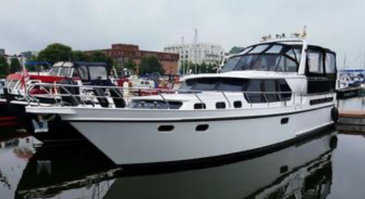 foto: 39 Explorer Explorer Classic 44 AK Cabrio