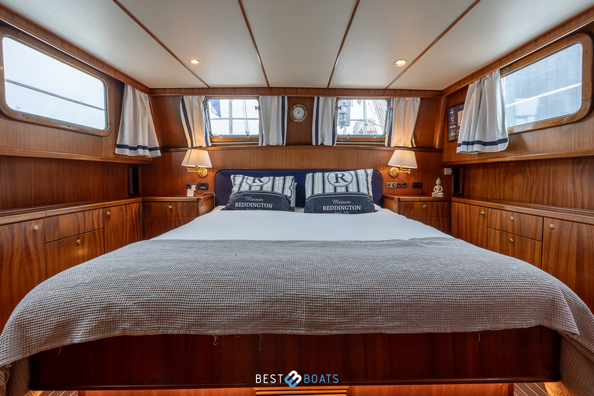 foto: 64 Tradewind 33