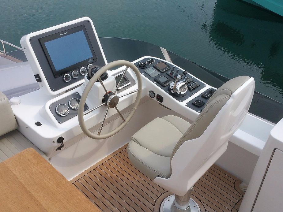 foto: 27 Azimut Magellano 53