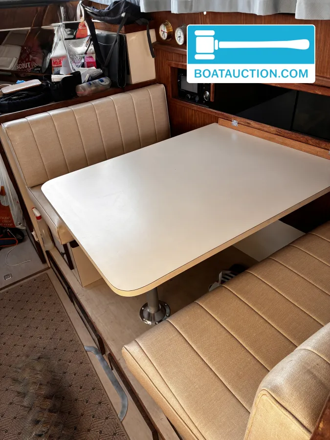 foto: 10 Hatteras 32 Sport Fly