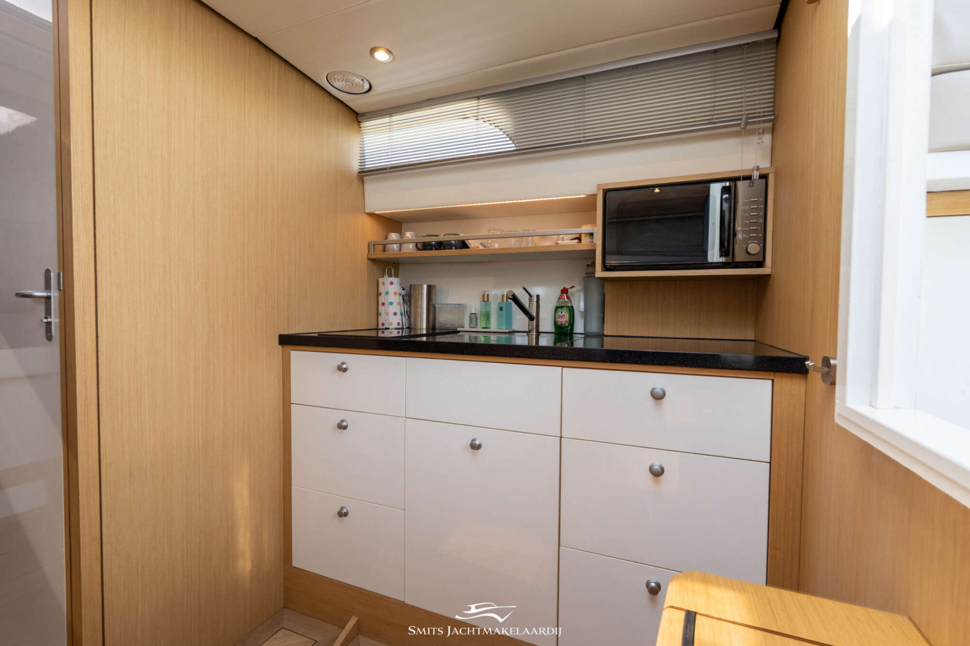 foto: 46 Crown yachts Crown Keyzer C107 Cabrio