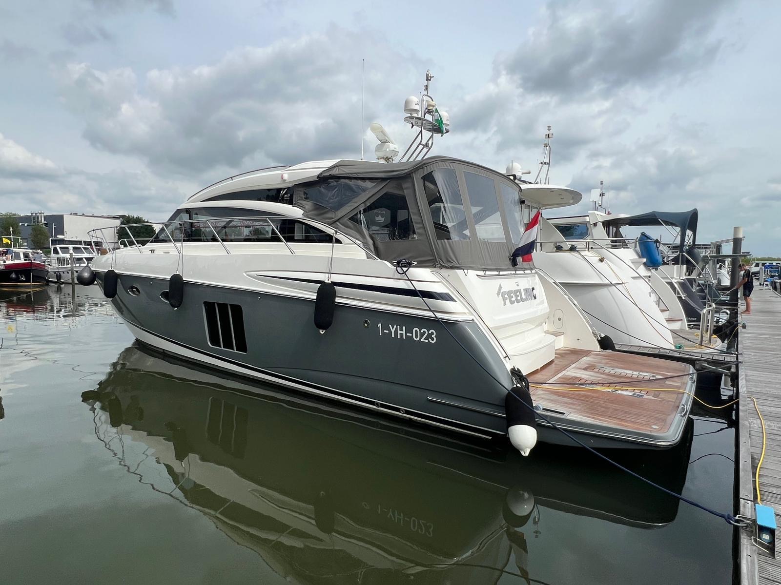 foto: 55 Princess V52