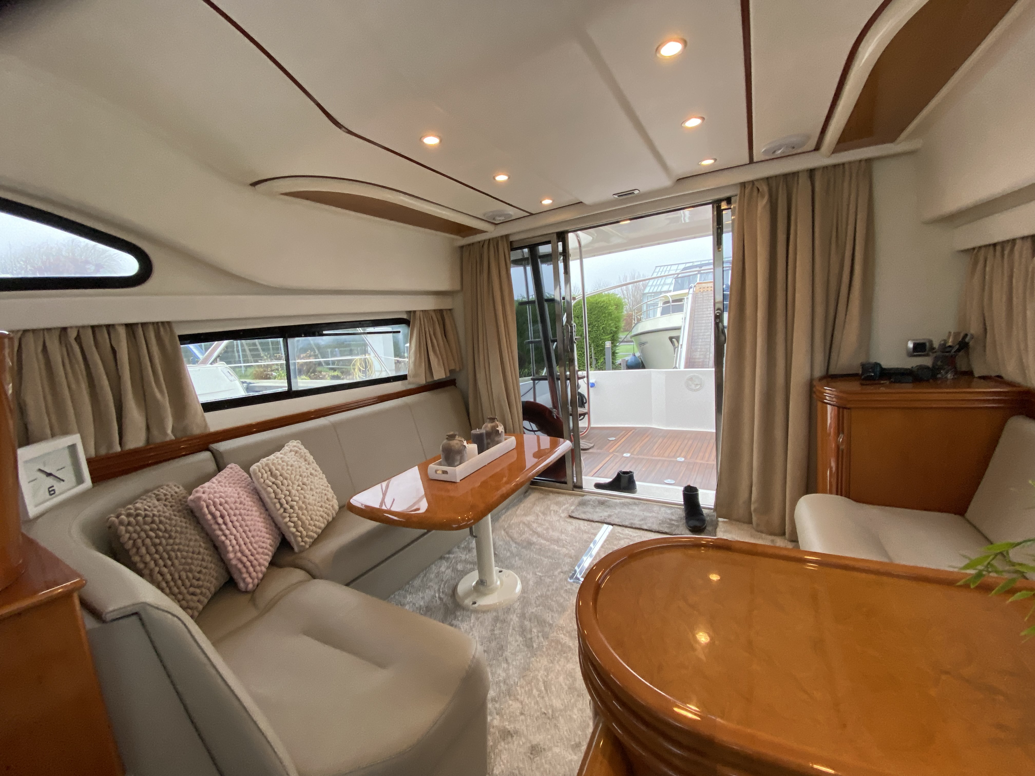 foto: 27 Astondoa  40 Fly