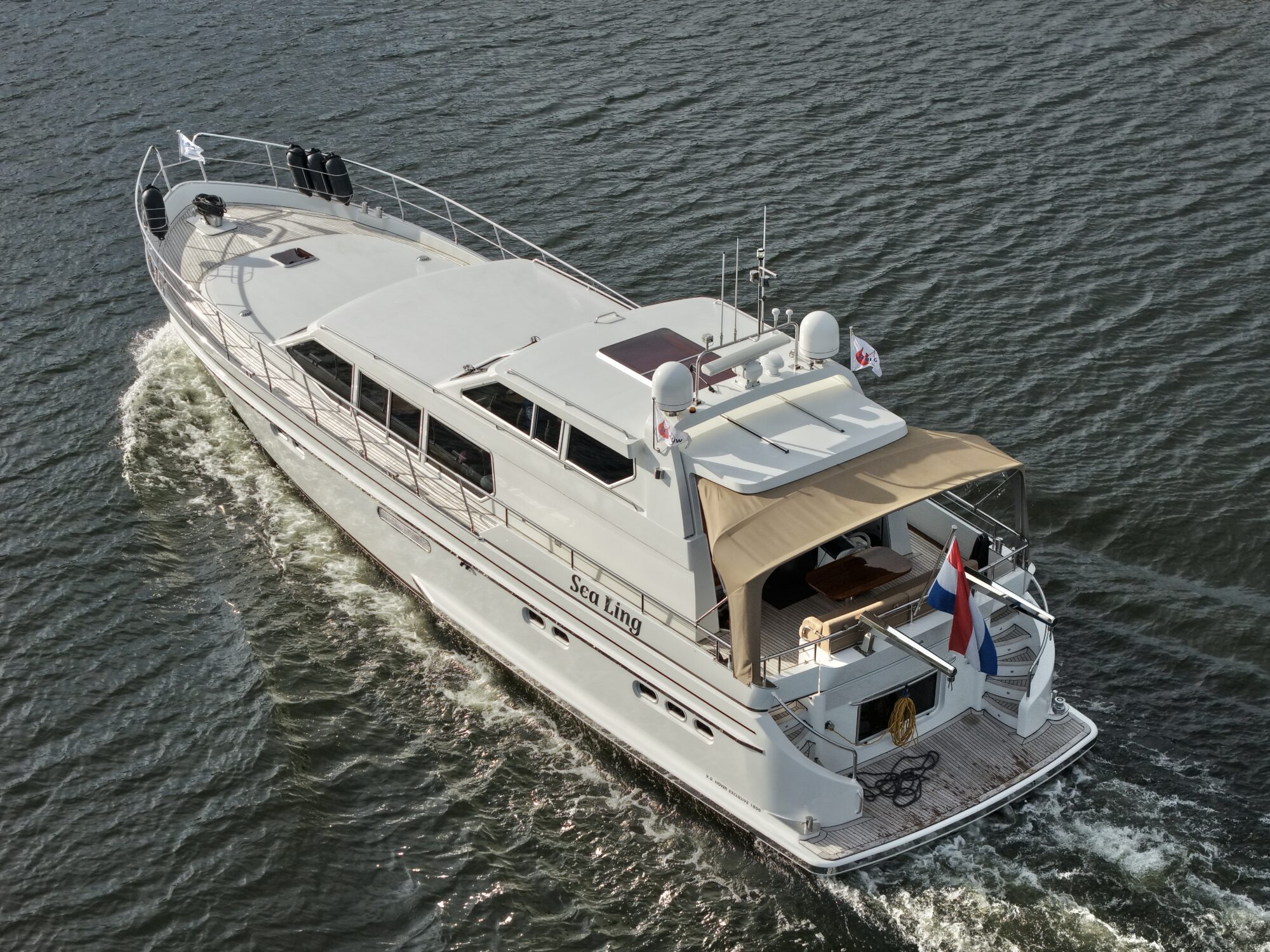 foto: 59 Van den Hoven Van den Hoven Exclusive 18.00 VS