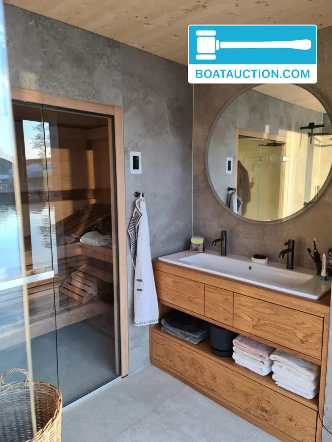 foto: 67 WSM Hausboot