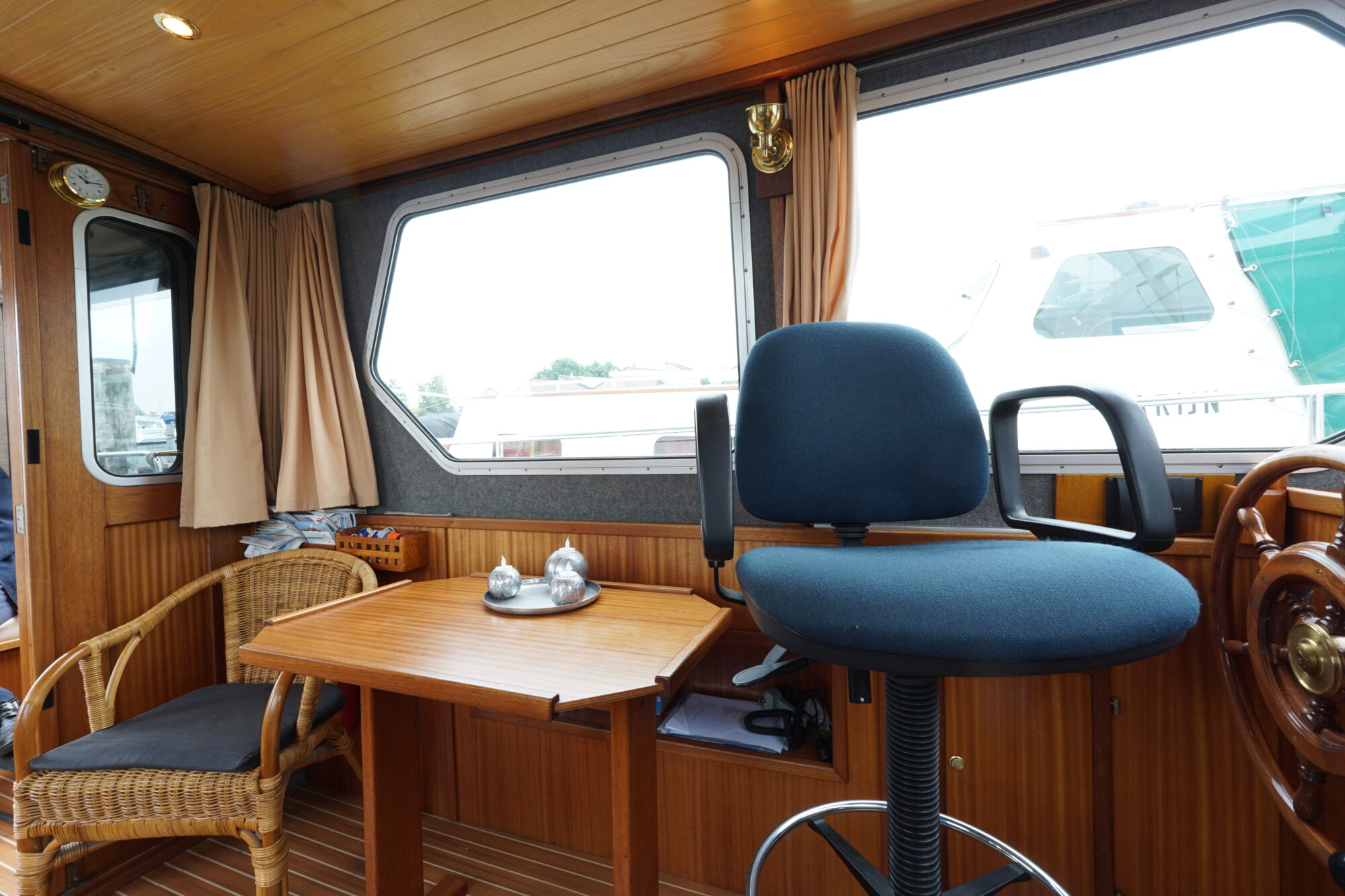 foto: 25 Bege Bege Kruiser 9.00 OK