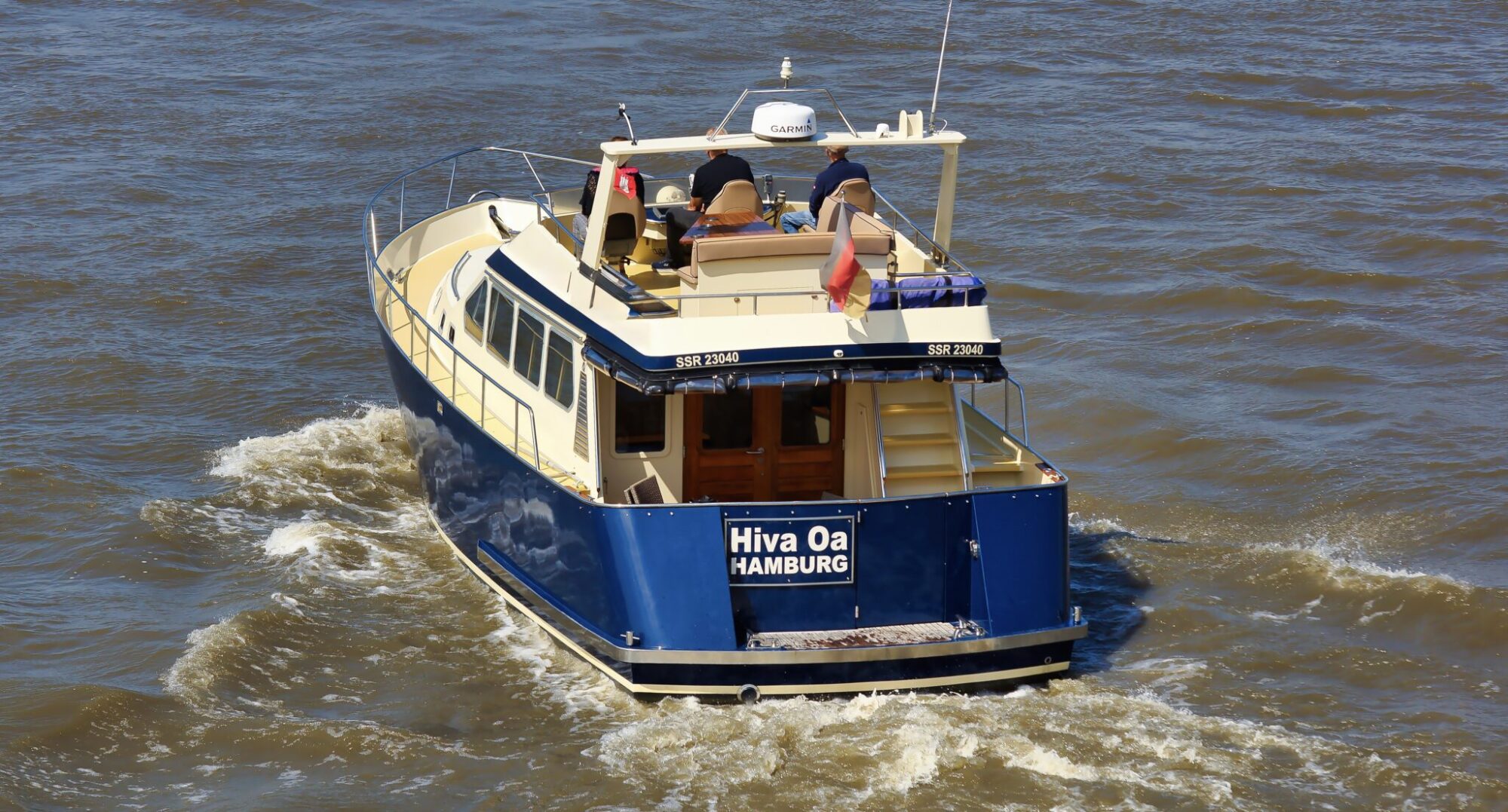 foto: 28 Bruce Roberts Bruce Roberts Euro 12.00 Flybridge