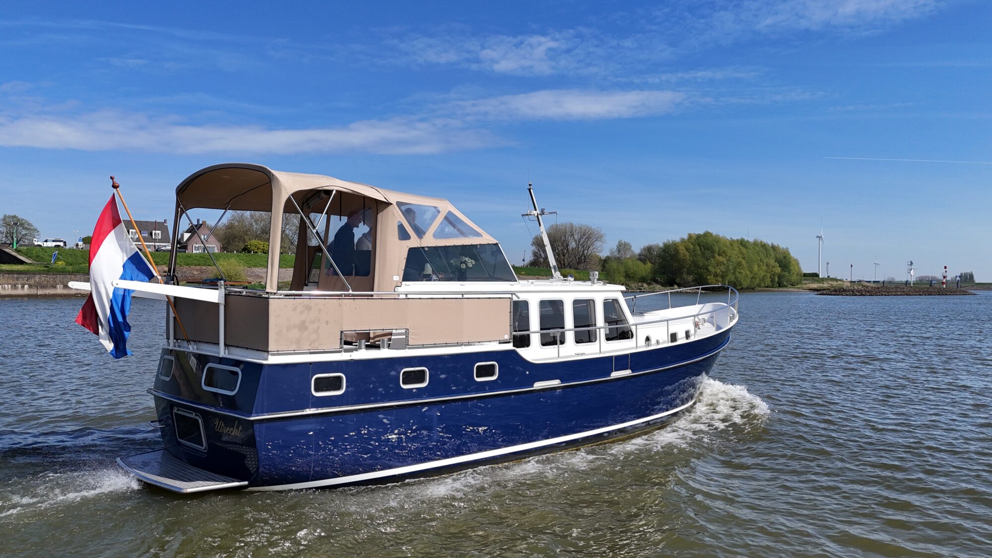 foto: 44 Flevo Flevo Spiegelkotter 12.50 AK Cabrio