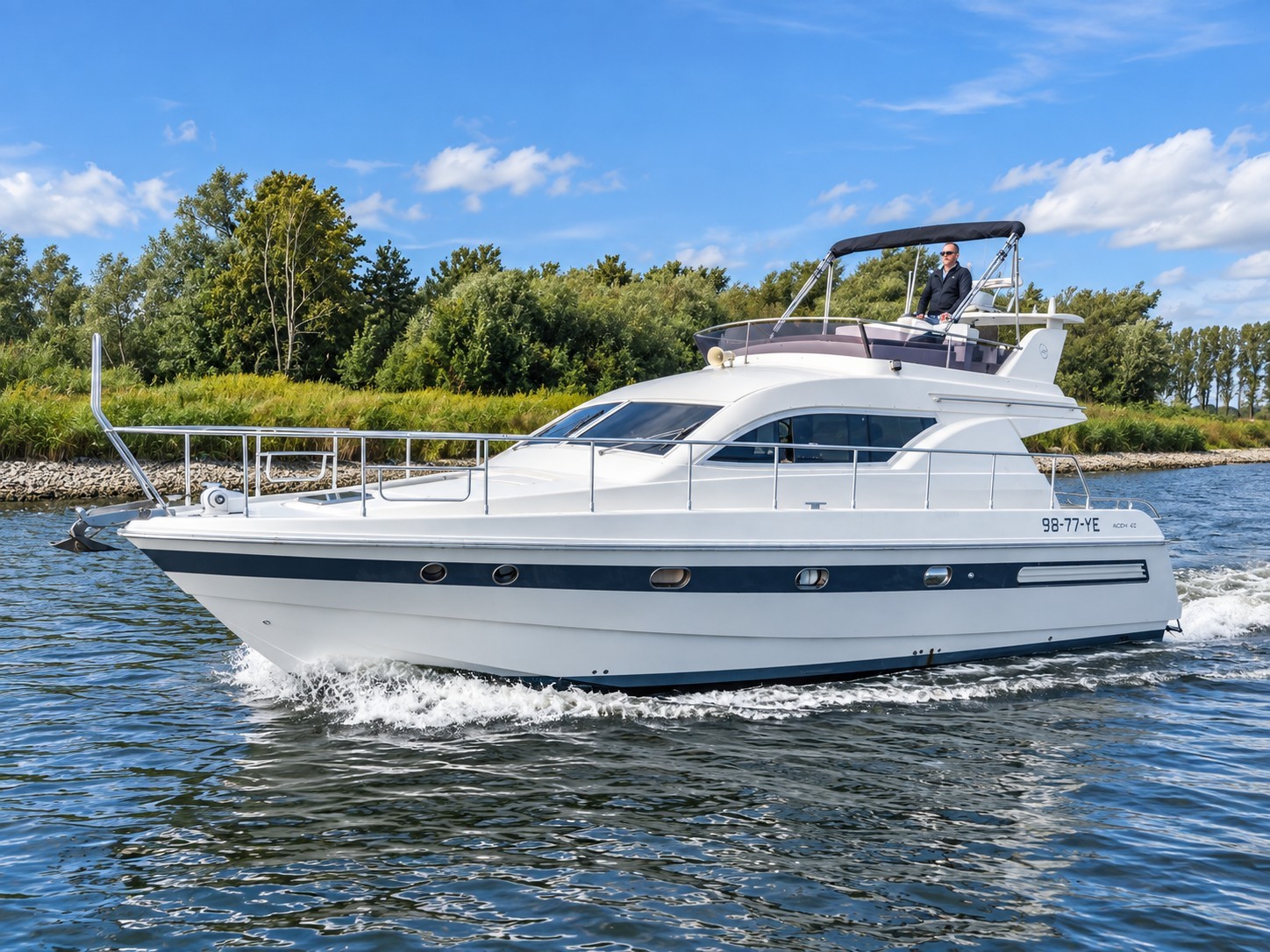 hoofdfoto: 1 Mochi Craft Mochi Craft 43 Flybridge