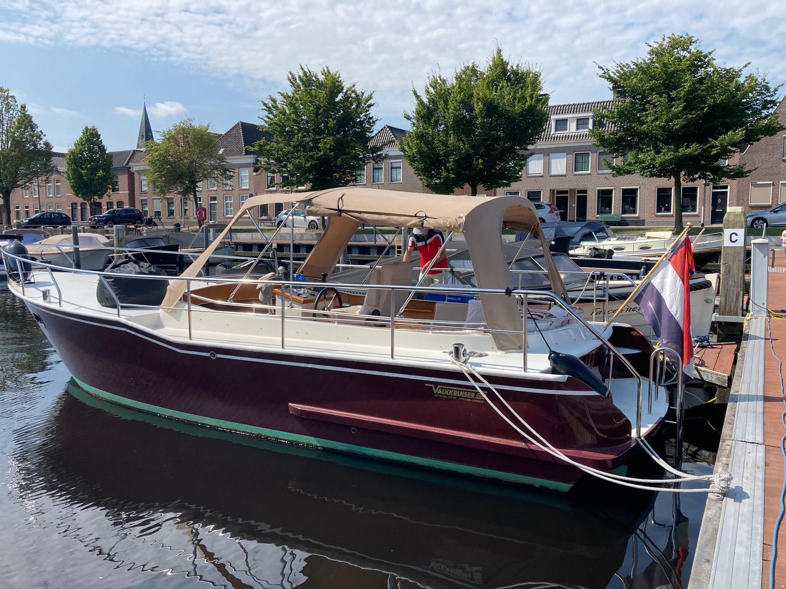foto: 24 Valkkruiser Valkkruiser 8.50 Cabinsloep