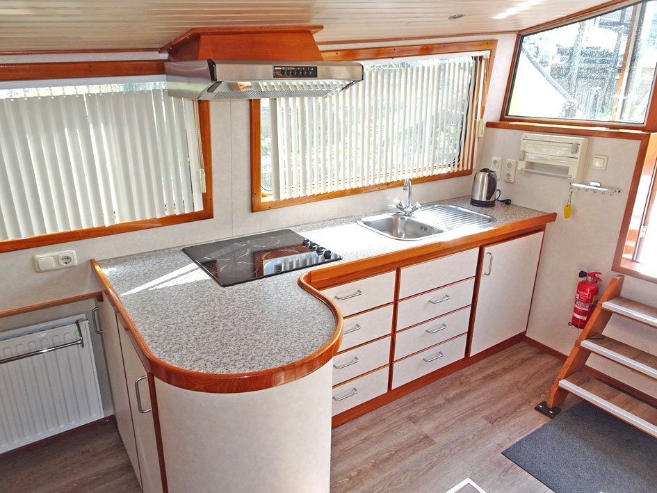 foto: 45 Motortjalk 21.40, met UBC